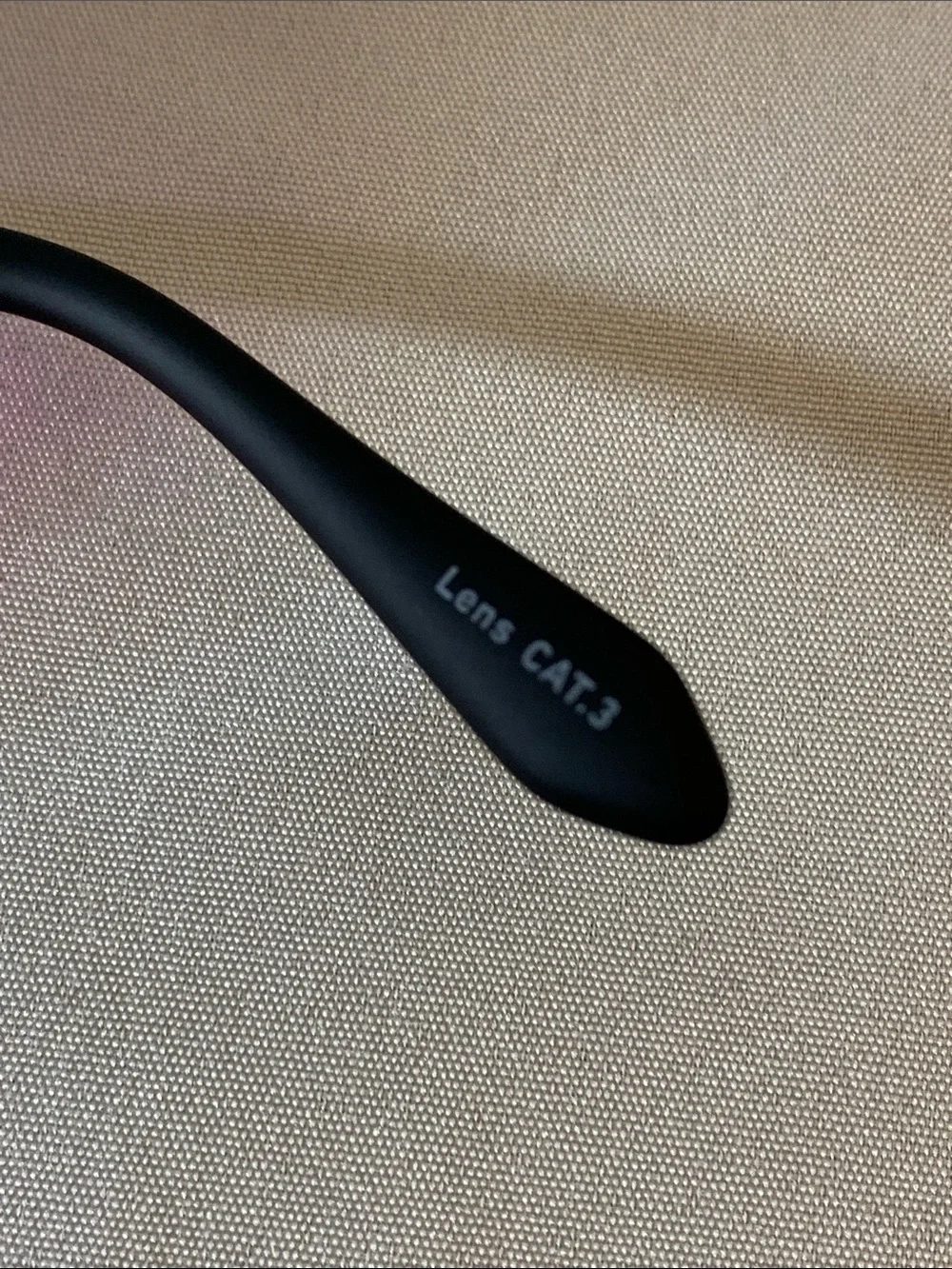 NEW Quay Australia COME THRU 1212 Purple to Pink Ombre Cat-Eye Sunglasses